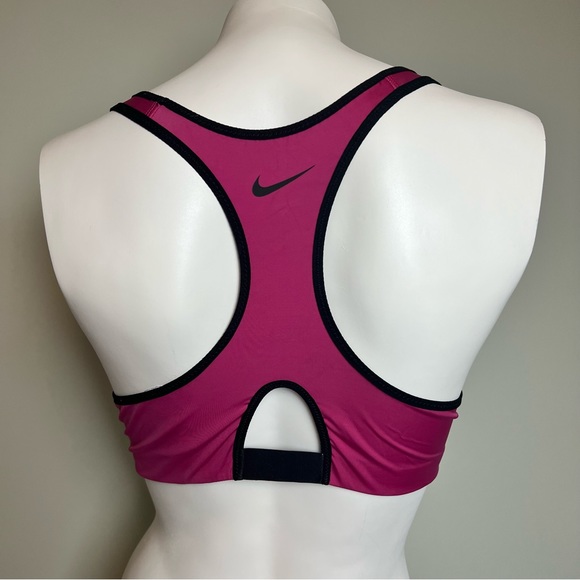 Nike | Dri Fit Padded Sports Bra Size 36B - Picture 6 of 11